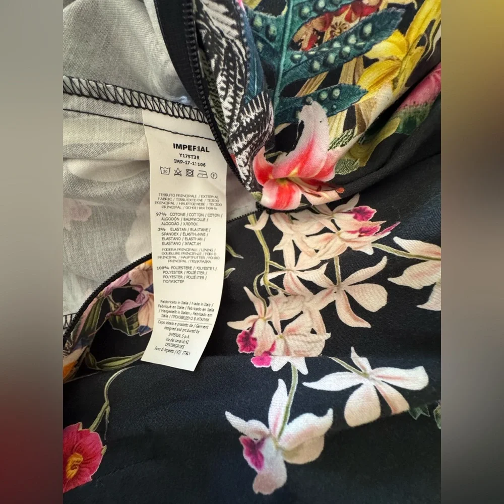 🛍️SALE🛍️IMPERIAL Elegant Strapless Jumpsuit with Vibrant Floral Tropical Pattern - Picture 6 of 7